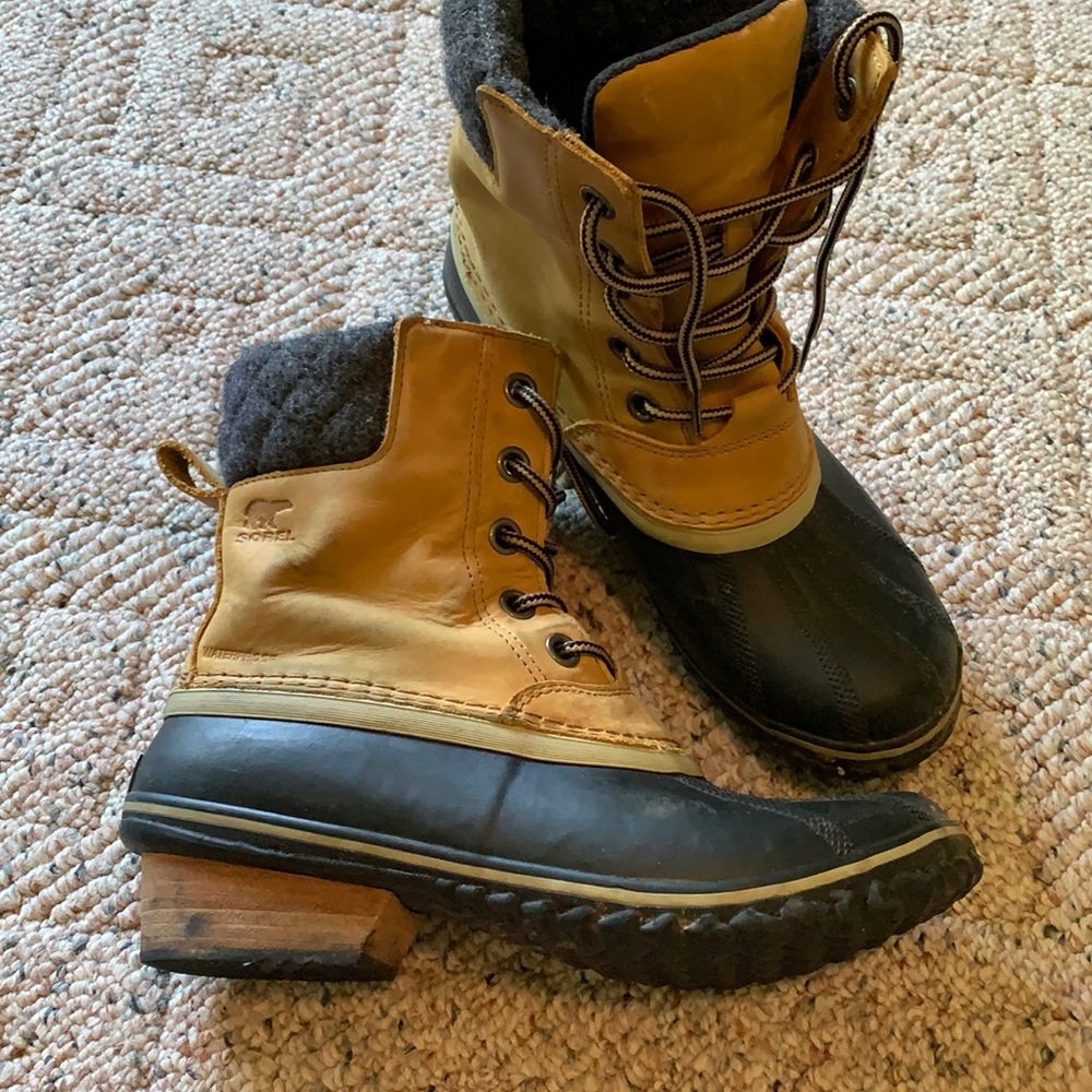 Sorel women’s duck boots